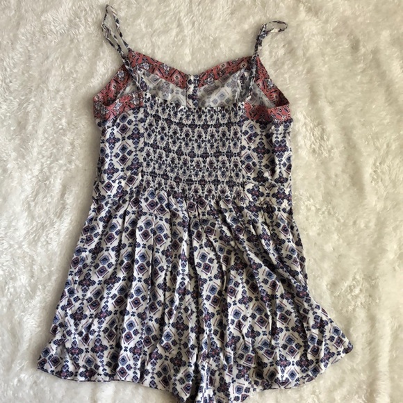 American Eagle Romper - Picture 3 of 4
